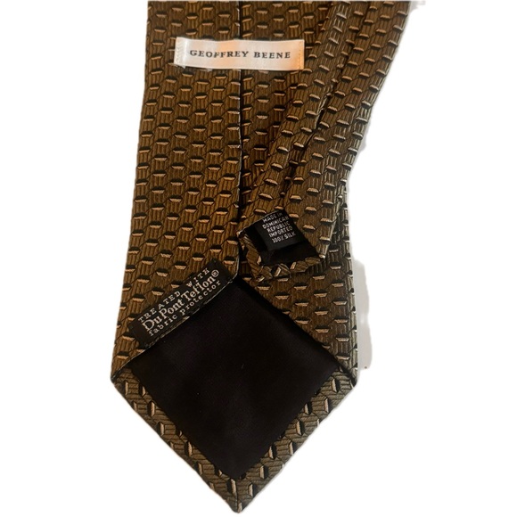 Bundle of 3 Silk Ties Equestrian Firenze Harvé Benard and Geoffrey Beene - Picture 6 of 6